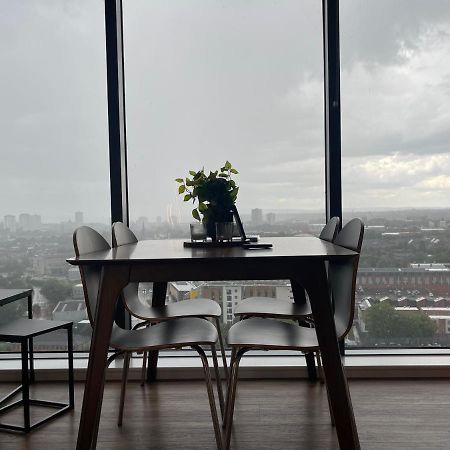 Luxury 2 Bedroom En-Suite Apartment Balcony Views 曼彻斯特 外观 照片