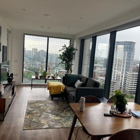 Luxury 2 Bedroom En-Suite Apartment Balcony Views 曼彻斯特 外观 照片