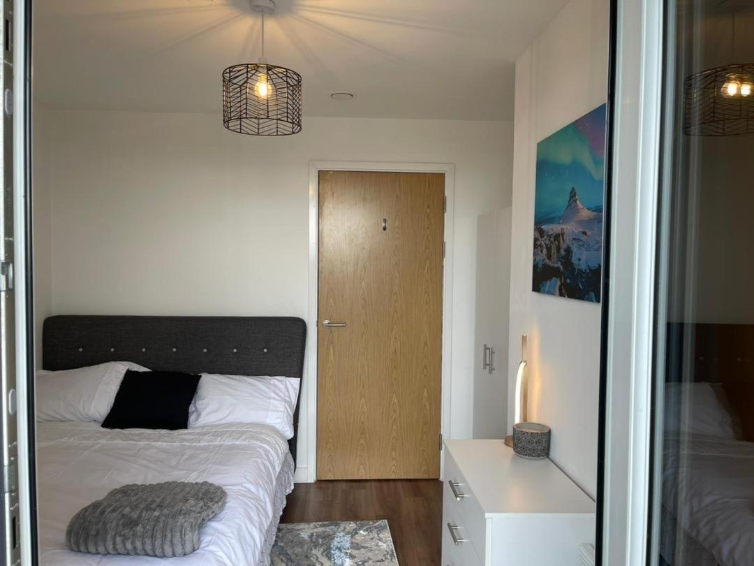 Luxury 2 Bedroom En-Suite Apartment Balcony Views 曼彻斯特 外观 照片